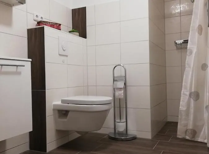 Anjadina شتوركو